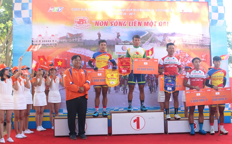 Trao giải chặng 5 và khai mạc chặng 6 giải đua xe đạp Cúp Truyền hình thành phố Hồ Chí Minh lần thứ 29 - năm 2017