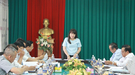 Đoàn giám sát của Ban Văn hóa – Xã hội, HĐND tỉnh giám sát tình hình quản lý, sử dụng qũy Bảo hiểm Y tế tại Bảo hiểm xã hội tỉnh.