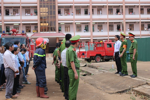 Trường Cao đẳng nghề Thanh niên dân tộc Tây Nguyên: Thực tập phương án phòng cháy chữa cháy năm 2017