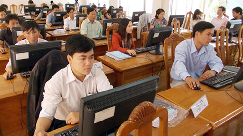 Thông báo Kết luận của đồng chí Nguyễn Hải Ninh – Phó Chủ tịch thường trực UBND tỉnh, Chủ tịch Hội đồng thi tuyển công chức tỉnh năm 2016 tại cuộc họp rà soát, giải quyết và triển khai một số nội dung liên quan việc thi tuyển, tuyển dụng công chức của tỉnh.