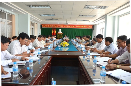 Phó Bí thư Thường trực Thành ủy Buôn Ma Thuột Nguyễn Anh Dũng chủ trì Hội nghị giao ban với các Bí thư phường, xã tháng 5/2017