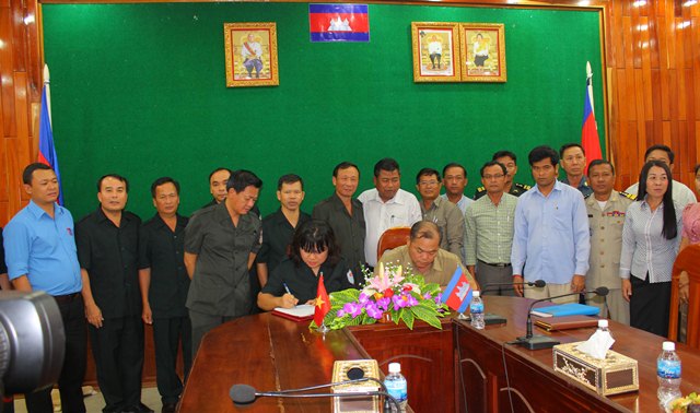 Tỉnh Đắk Lắk và tỉnh Mundunkiri hội đàm về công tác tìm kiếm, quy tập hài cốt liệt sĩ quân tình nguyện, chuyên gia việt nam hy sinh tại chiến trường Campuchia