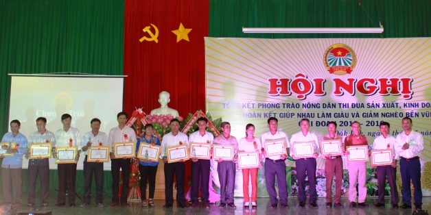 Tuyên dương 69 cá nhân, tập thể tiêu biểu trong phong trào nông dân thi đua sản xuất, kinh doanh giỏi