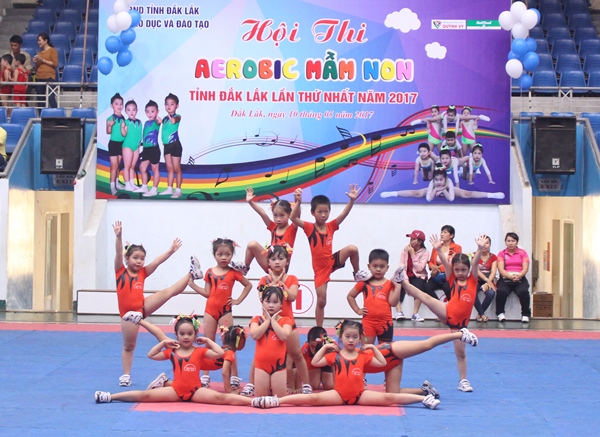 Khai mạc Hội thi Earobic mầm non cấp tỉnh lần thứ I năm 2017