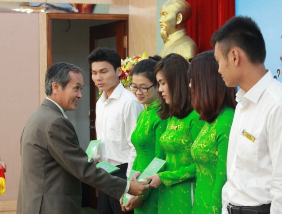 BHXH tỉnh nỗ lực đẩy nhanh tiến độ bàn giao sổ bảo hiểm xã hội cho người lao động tự quản lý