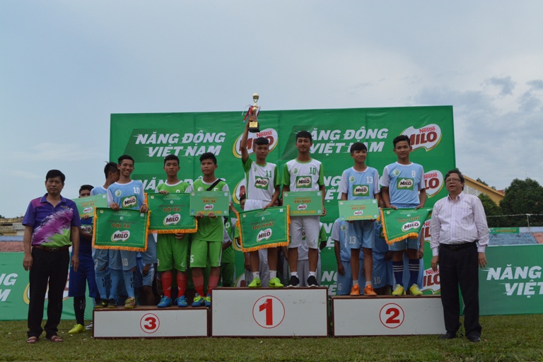Bế mạc vòng loại Giải bóng đá Hội khỏe Phù Đổng học sinh Tiểu học và THCS toàn quốc Cúp Milo lần thứ XV năm 2017 - khu vực III.