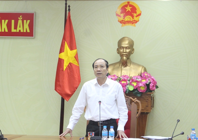 UBND tỉnh họp thông qua nội dung trình Kỳ họp thứ 4, HĐND tỉnh khóa IX