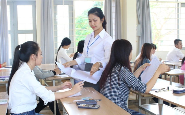 Tạo điều kiện thuận lợi cho phóng viên tác nghiệp, tuyên truyền về Kỳ thi THPT Quốc gia năm 2017