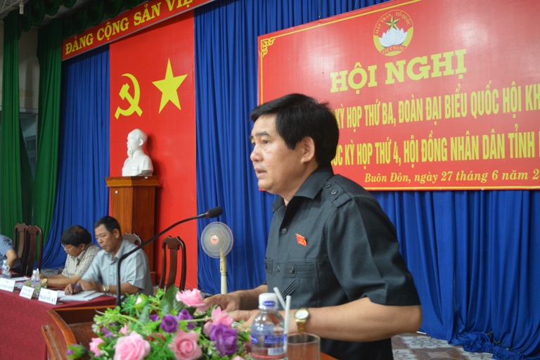 Hơn 200 cử tri huyện Buôn Đôn tham gia tiếp xúc với Đoàn Đại biểu Quốc hội tỉnh, HĐND tỉnh.