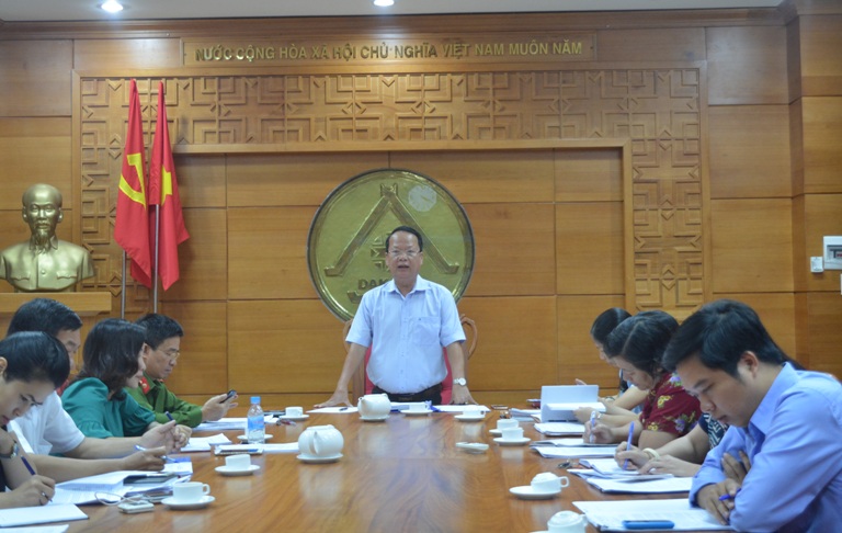 Ban Pháp chế HĐND tỉnh thẩm tra các báo cáo trình Kỳ họp thứ Tư, HĐND tỉnh khóa IX.