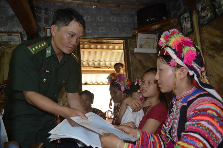 Tăng cường phổ biến, giáo dục pháp luật cho cán bộ, Nhân dân vùng biên giới