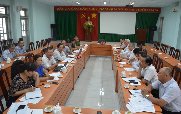 Họp rà soát chuẩn bị tổ chức Chương trình biểu diễn văn hóa Cồng chiêng phục vụ nhân dân và du khách năm 2017.