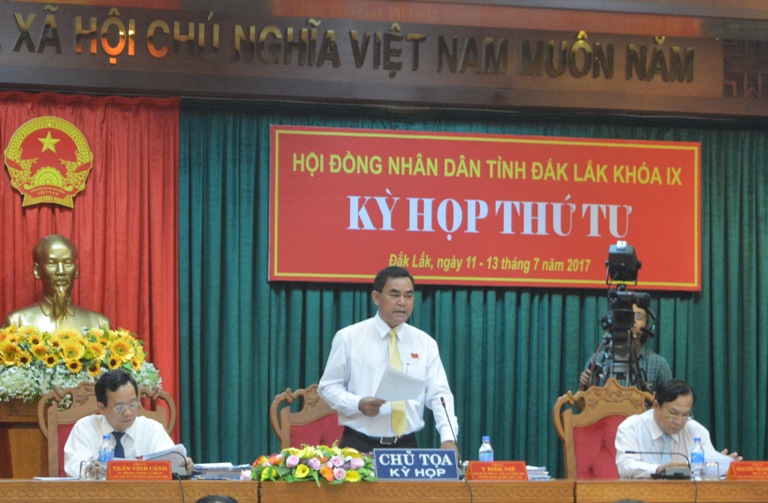 Kỳ họp thứ Tư, HĐND tỉnh khóa IX: Phiên chất vấn và trả lời chất vấn.