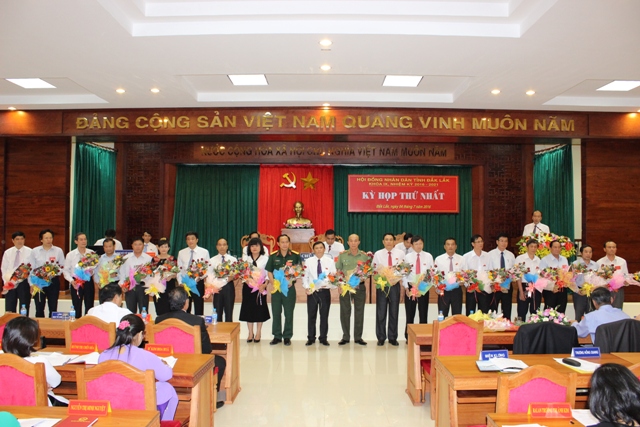 Báo cáo tình hình thực hiện Luật Tổ chức chính quyền địa phương.