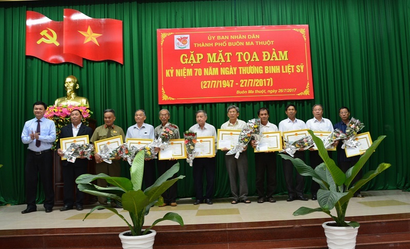 Thành phố Buôn Ma Thuột: Tọa đàm kỷ niệm 70 năm Ngày Thương binh – Liệt sỹ