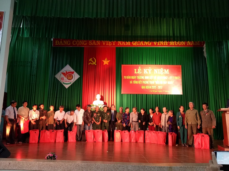 Huyện Cư M'gar kỷ niệm 70 năm Ngày Thương binh - Liệt sỹ 27/7, tổng kết phong trào đền ơn đáp nghĩa giai đoạn 2012 - 2017