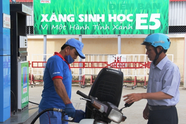 Hỗ trợ các thương nhân triển khai lộ trình xăng E5 RON92