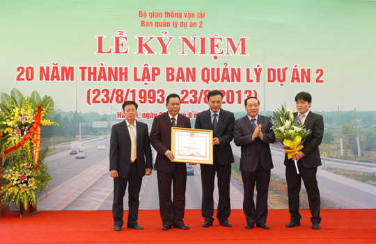 Báo cáo về tình hình hoạt động của các Ban Quản lý dự án đầu tư xây dựng chuyên ngành của tỉnh và các Ban Quản lý dự án đầu tư xây dựng khu vực trên địa bàn tỉnh.