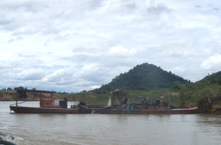 Báo cáo về tình hình nguồn cung, nhu cầu sử dụng cát xây dựng và đề ra các giải pháp tăng cường sản xuất, sử dụng vật liệu sẵn có thay thế cát tự nhiên.