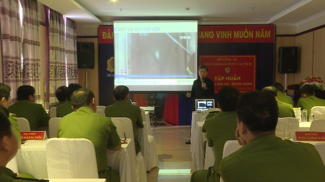 Tập huấn công tác báo chí truyền thông cho lực lượng Cảnh sát PCCC