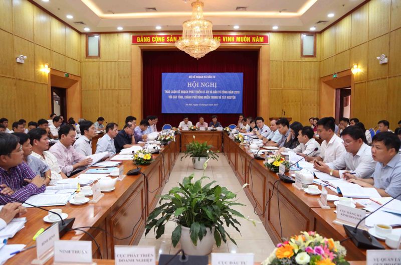 Đổi mới công tác lập Kế hoạch phát triển kinh tế xã hội và Đầu tư công năm 2018
