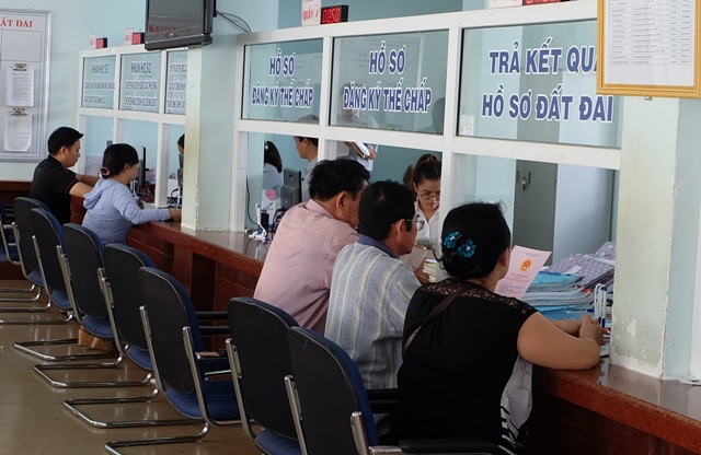 Báo cáo rà soát, đánh giá tổ chức bộ máy và năng lực đội ngũ công chức, viên chức ngành Tài Nguyên và Môi trường