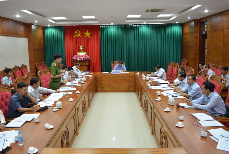 Thông báo của lãnh đạo tỉnh về chỉ đạo đôn đốc thu thuế và chống thất thu ngân sách Nhà nước