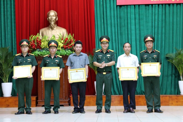 Hội nghị tổng kết thực hiện Luật Dân quân tự vệ năm 2009