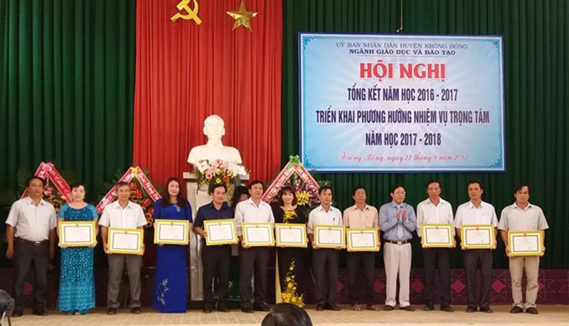 Phòng Giáo dục - Đào tạo Krông Bông tổ chức Hội nghị tổng kết năm học 2016-2017
