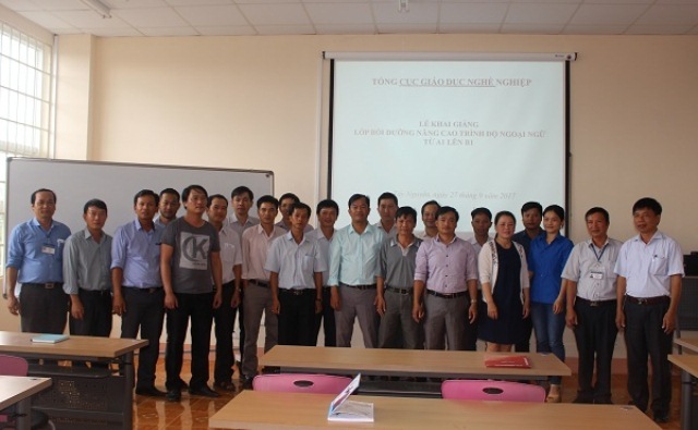 Khai giảng khóa bồi dưỡng nâng cao trình độ tiếng Anh chuyên ngành cho nhà giáo giáo dục nghề nghiệp khu vực Tây Nguyên năm 2017