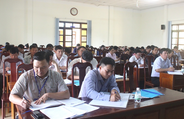 UBND huyện Cư Kuin triển khai nhiệm vụ Quý IV năm 2017