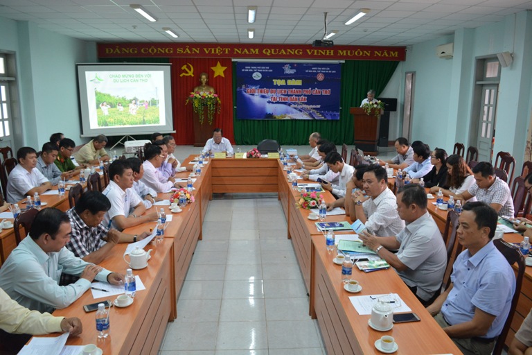 Tọa đàm giới thiệu du lịch Cần Thơ tại Đắk Lắk.