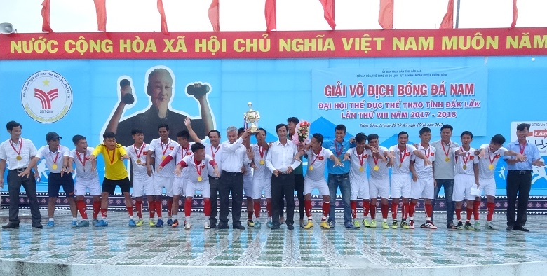 Huyện Krông Bông giành ngôi vô địch giải Bóng đá nam Đại hội Thể dục Thể thao tỉnh Đắk Lắk lần thứ VIII.