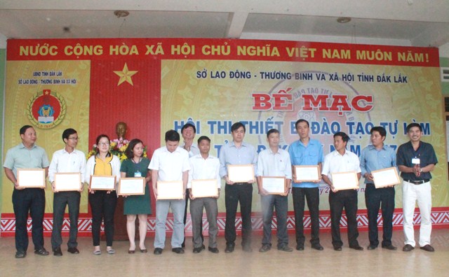 Bế mạc Hội thi thiết bị đào tạo tự làm năm 2017