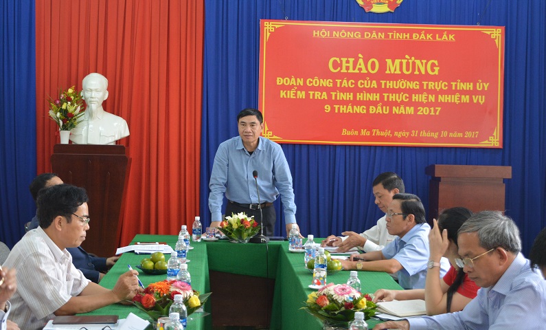 Thường trực Tỉnh ủy làm việc với Hội Nông dân tỉnh.