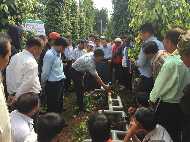 Hội thảo mô hình tưới nước tiết kiệm trên cây hồ tiêu tại xã Ea H'đing