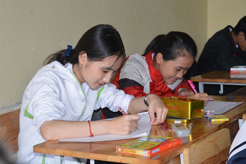 Hội thi vẽ tranh về đề tài bảo vệ môi trường.