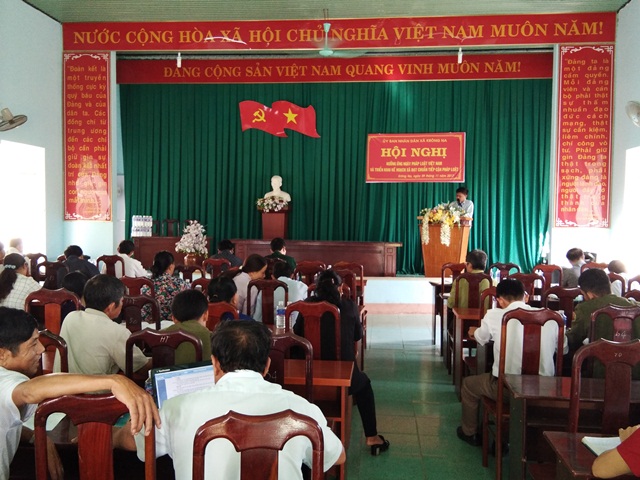 Nâng cao ý thức chấp hành pháp luật cho cán bộ và nhân dân khu vực biên giới