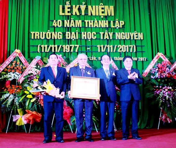Trường Đại học Tây Nguyên kỷ niệm 40 năm thành lập