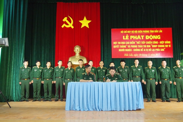 Bộ đội Biên phòng tỉnh Đắk Lắk chung tay vì người nghèo.