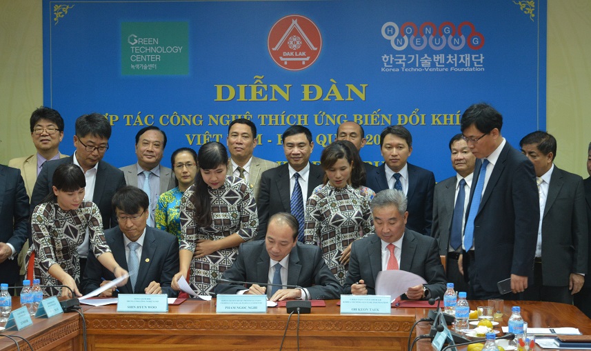 Diễn đàn Hợp tác về công nghệ thích ứng với biến đổi khí hậu Việt Nam – Hàn Quốc năm 2017.