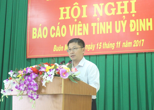 Hội nghị báo cáo viên Tỉnh ủy tháng 11/2017
