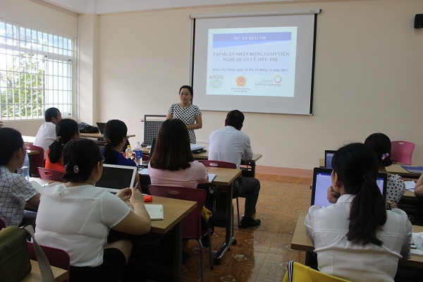 Trường CĐN Thanh niên dân tộc Tây Nguyên: Khai mạc khóa tập huấn nhân rộng giáo viên nghề Quản lý siêu thị