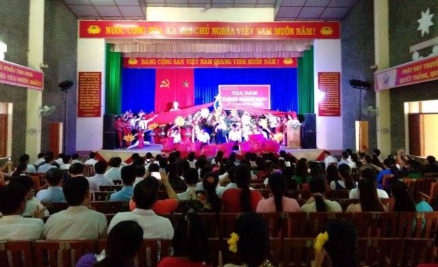 Tọa đàm kỷ niệm 35 năm Ngày nhà giáo Việt Nam 20/11