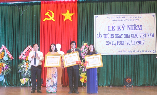 Lễ kỷ niệm lần thứ 35 Ngày Nhà giáo Việt Nam 20/11