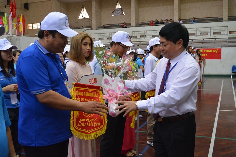 Hơn 670 VĐV tham dự Hội thao công chức, viên chức khối Đảng tỉnh Đắk Lắk lần thứ XIX năm 2017