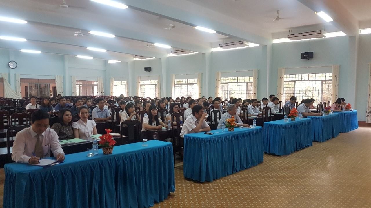 Khai giảng lớp bồi dưỡng kiến thức quản lý nhà nước ngạch chuyên viên