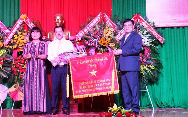 Trường Cao đẳng Y tế Đắk Lắk khai giảng năm học 2017-2018