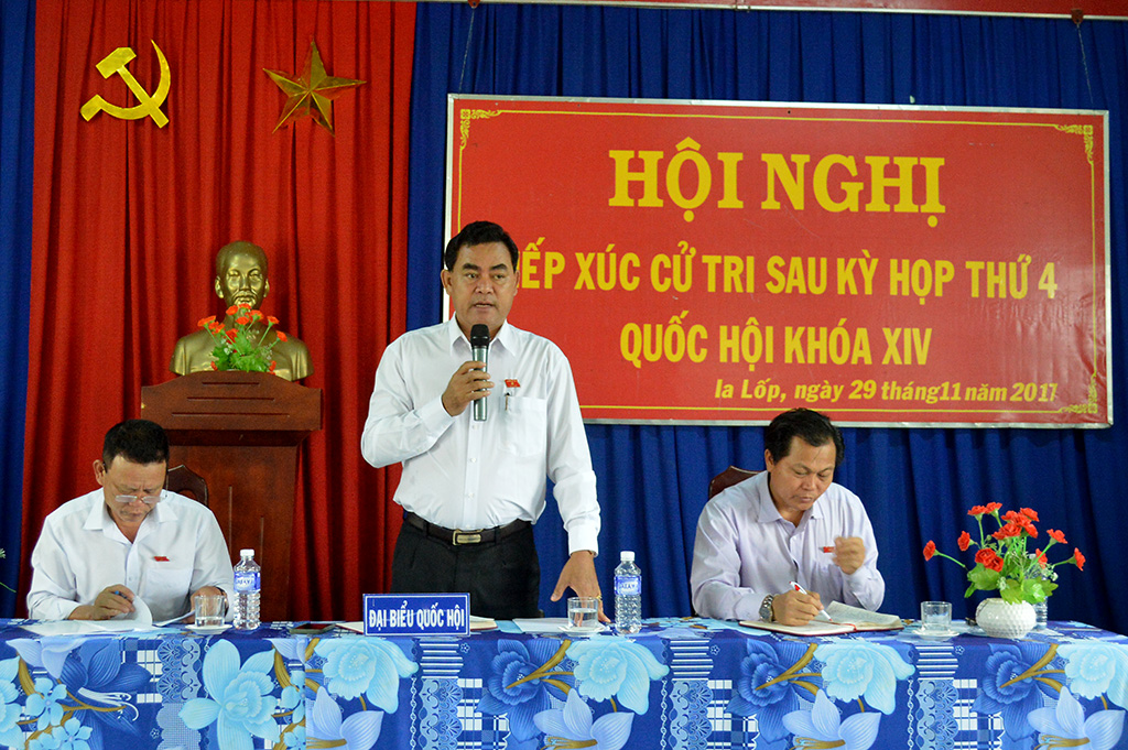 Đoàn đại biểu Quốc hội tỉnh tiếp xúc cử tri tại xã Ia Lốp