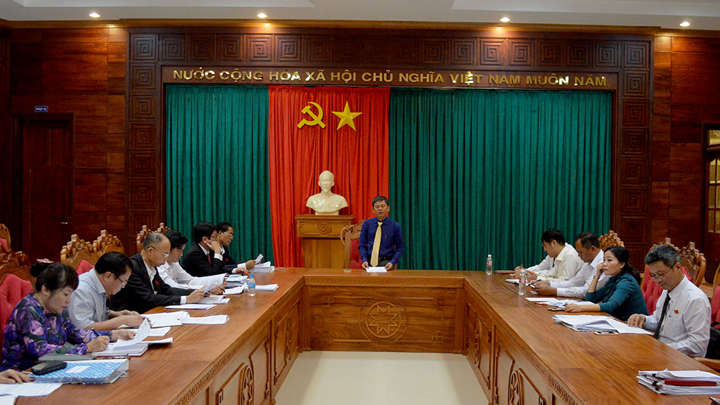 Phiên thảo luận tổ: Sôi nổi thảo luận về công tác quản lý, bảo vệ rừng